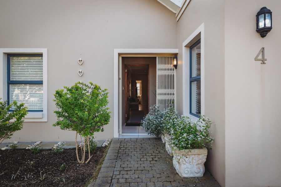 3 Bedroom Property for Sale in Kraaibosch Country Estate Western Cape